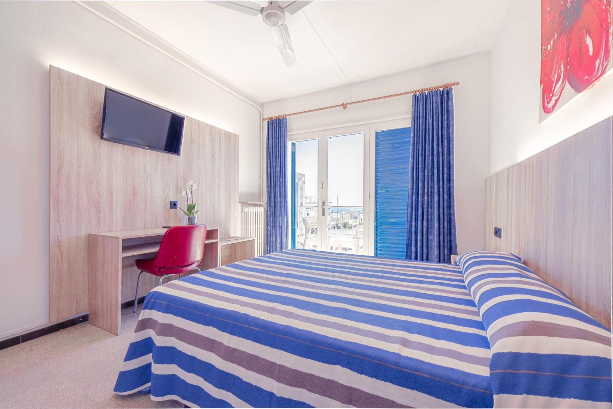 ל'אסטרטיט Hotel Bell Aire מראה חיצוני תמונה